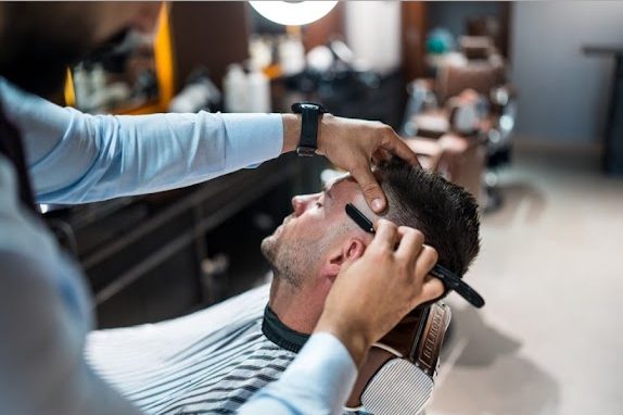 Find the Best Haircut Salon in Dubai: Style and Precision for Every Look